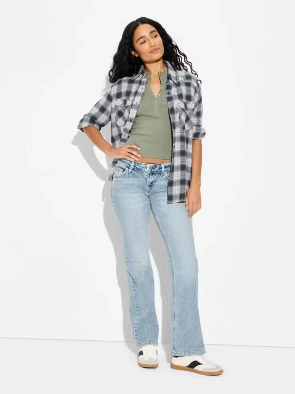 NWT Women's Wild Fable Size 10 (Waist 32") Low-Rise Baby Boot High Stretch Jeans